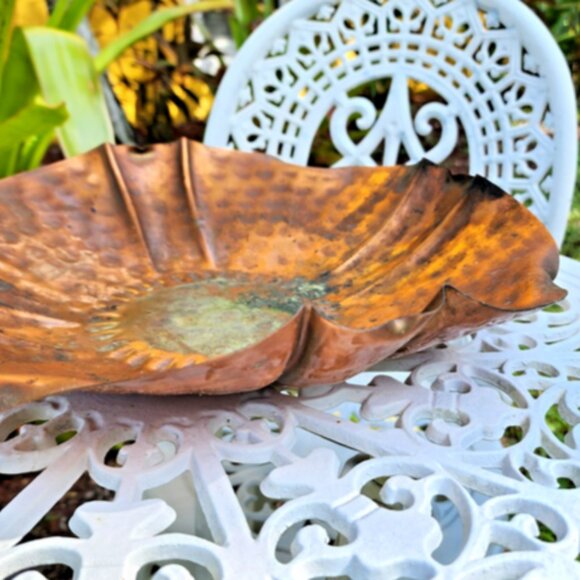 Vintage Georgian Copper #316 Hammered Round Bowl 15.5"x3.5" - Picture 4 of 10